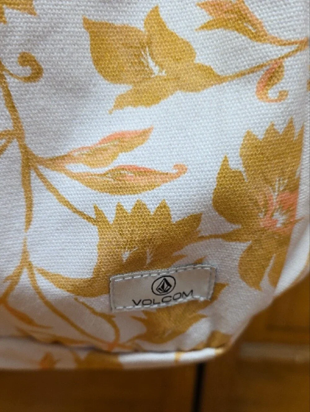 Volcom Schoolyard Canvas Hobo Tote Bag Dust Gold Floral Slouchy Purse NWT